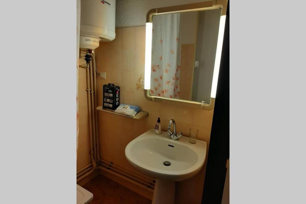 Font-Romeu : Studio Cabine Avec Terrasse. Exterior photo